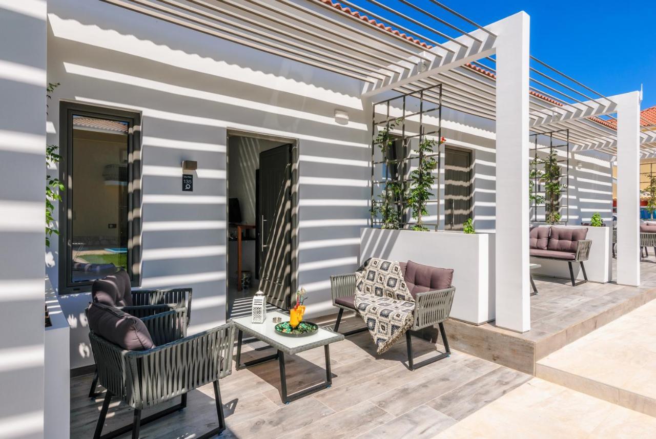 Sunny Garden Hotel Planos Exterior foto